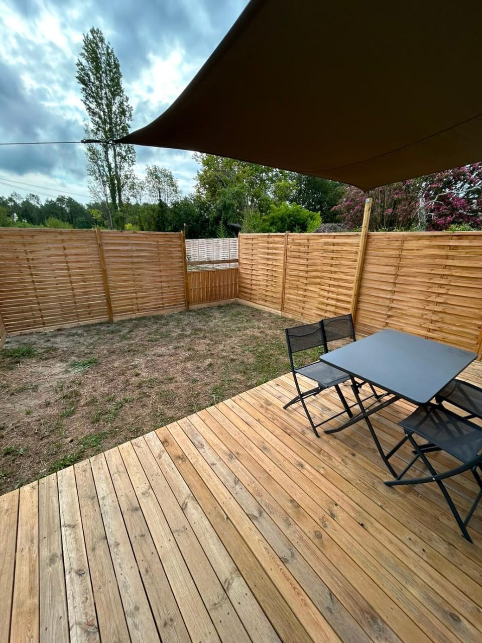 Day, Garden