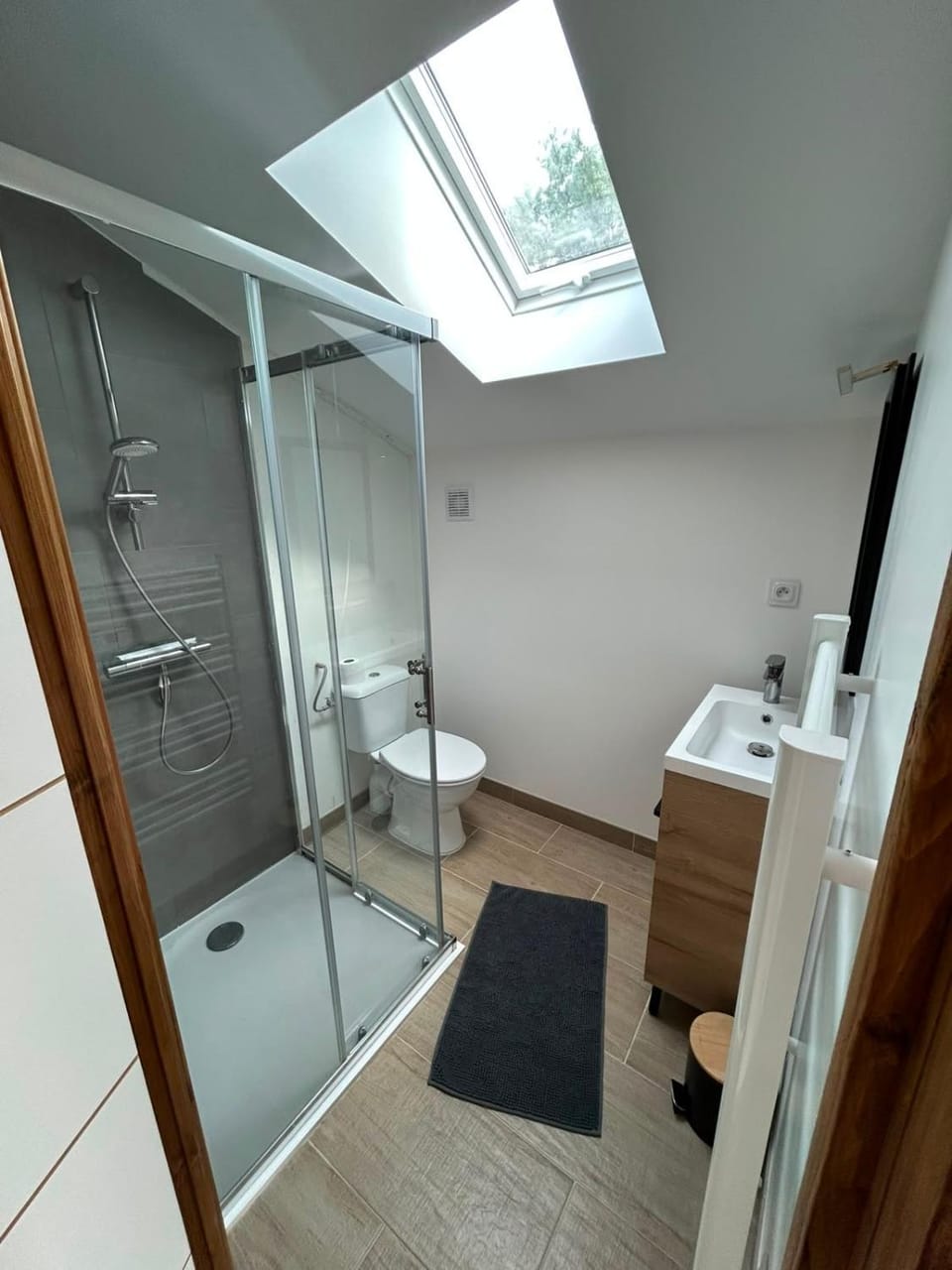 Shower, Toilet, Bathroom