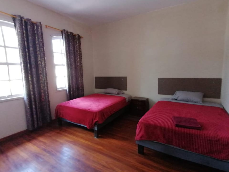 Hostal Piscis Bed and Breakfast in Quito