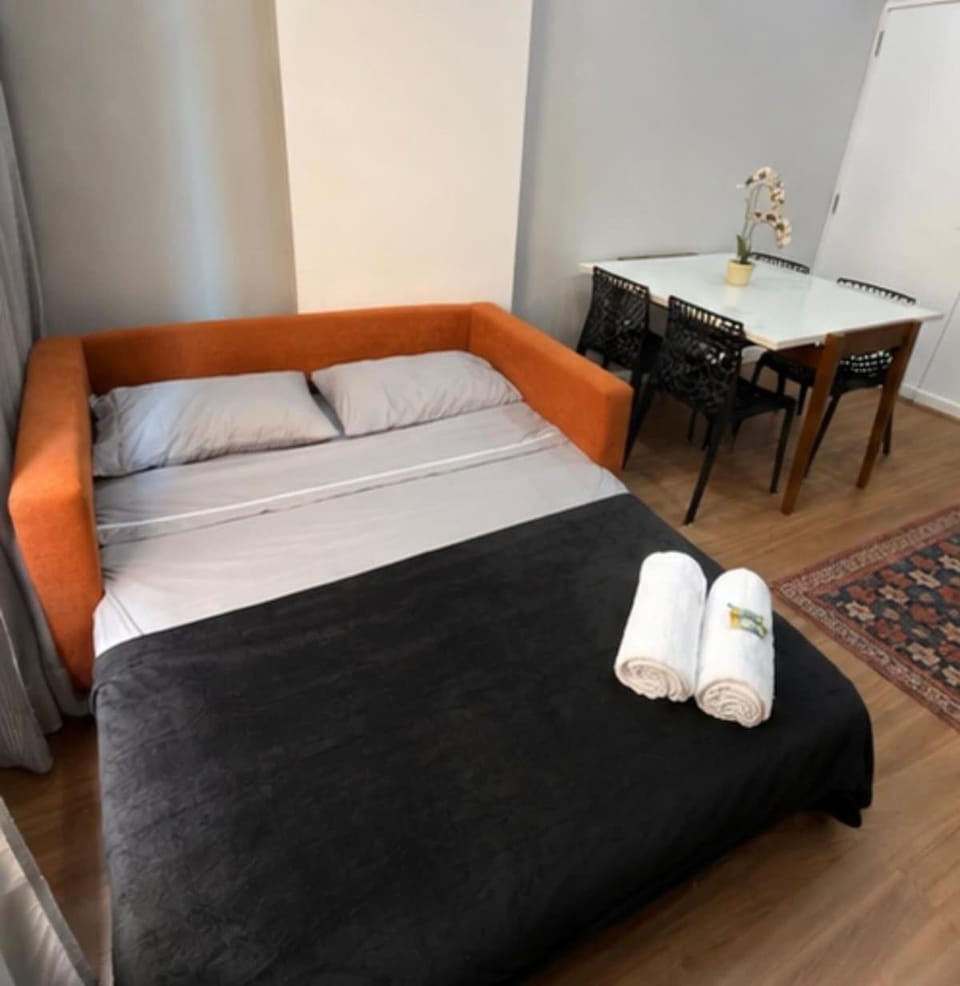 Living room, towels