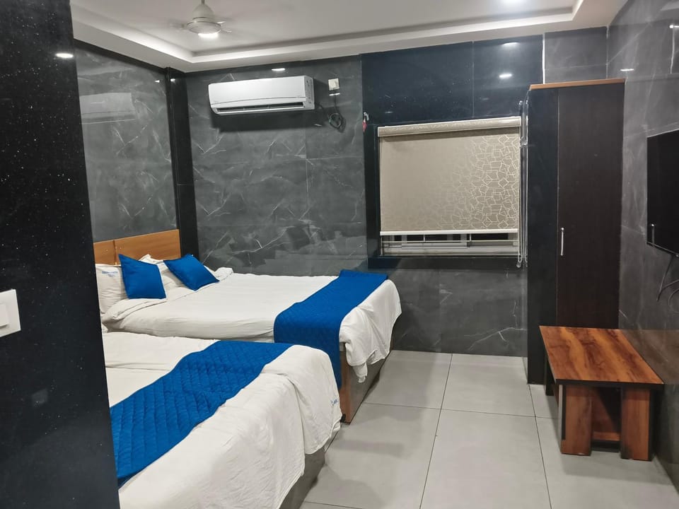 HoTEL MADHAVI PRIME Hotel in Guntur