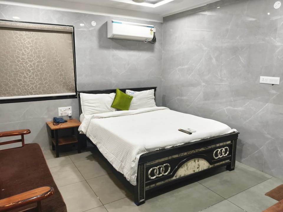 HoTEL MADHAVI PRIME Hotel in Guntur
