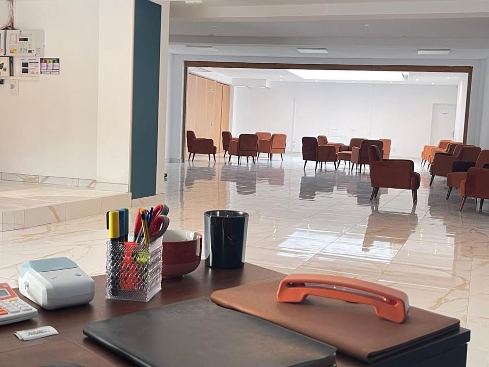 Hôtel LF Chambre Deluxe N12 Capsule hotel in Canet-en-Roussillon