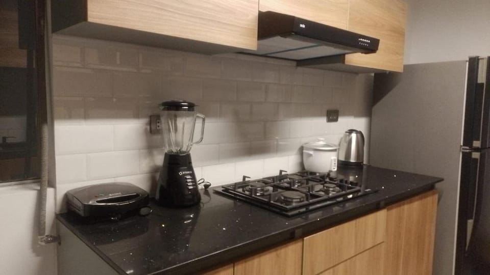 II HERMOSO Y CENTRICO CERCA INEN 2 DO PISO CON PATIO MIRAFLORINO Y BALCON 5 Min MIRAFLORES Apartment in Miraflores