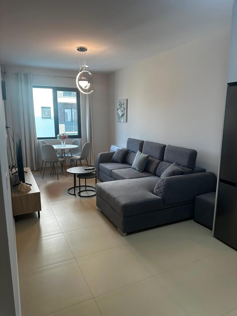 TV and multimedia, Dining area