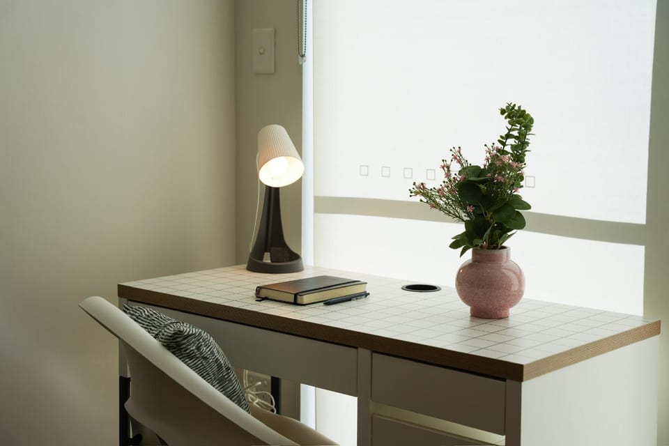 Split-Level Stay Walk to RPA & Sydney Uni Apartment in Sydney