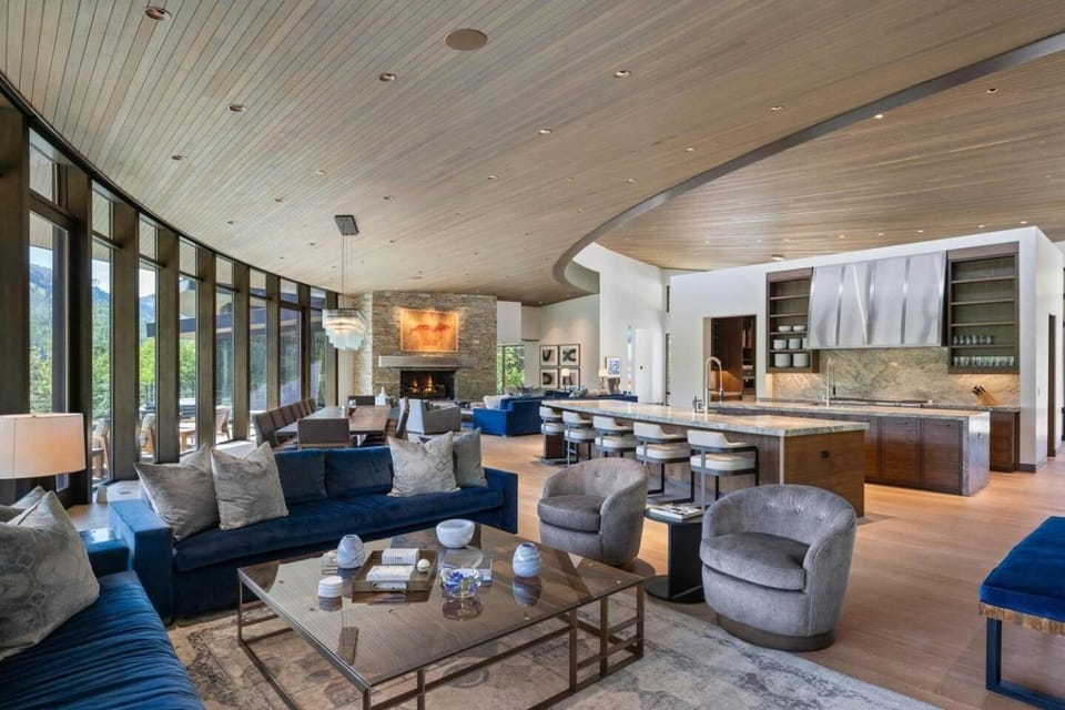 House Large Spacious with Pool House in Wasatch County