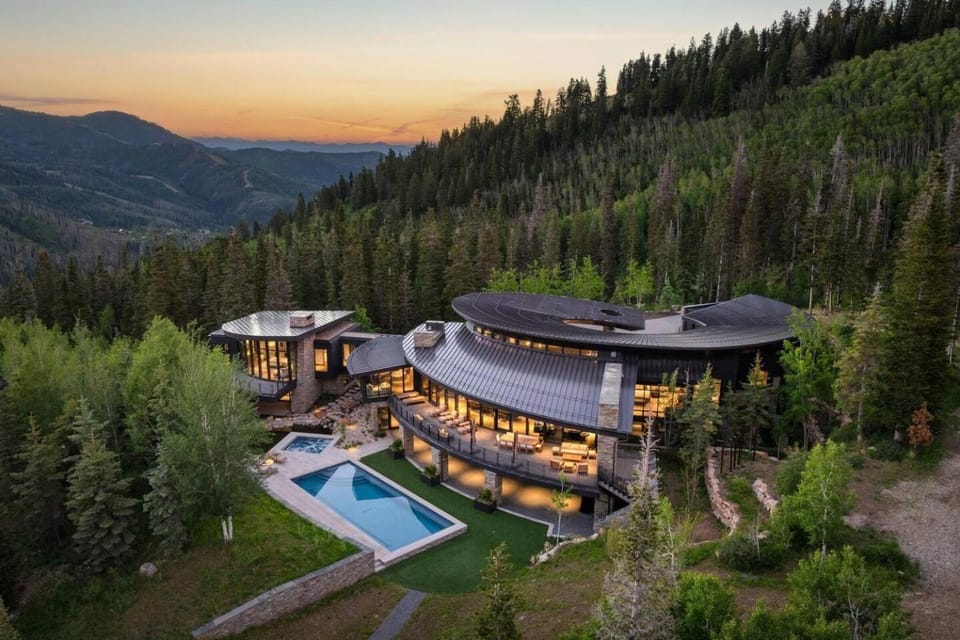House Large Spacious with Pool House in Wasatch County