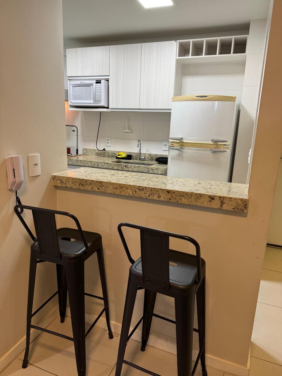 Apto quarto e sala há 300m da praia do Forte Apartment in Cabo Frio