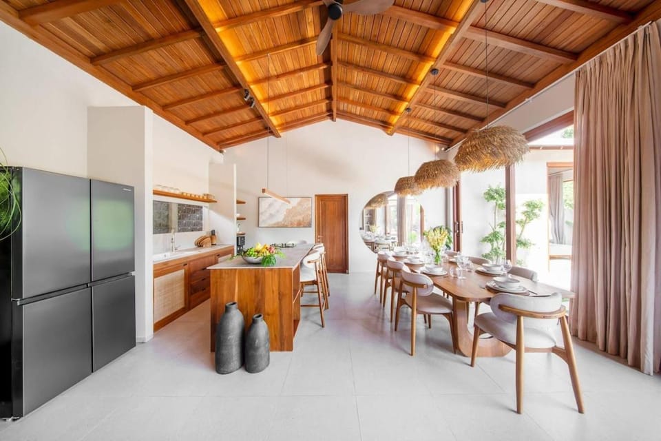 Akami Villa 4BR Private Pool in Pererenan Villa in North Kuta