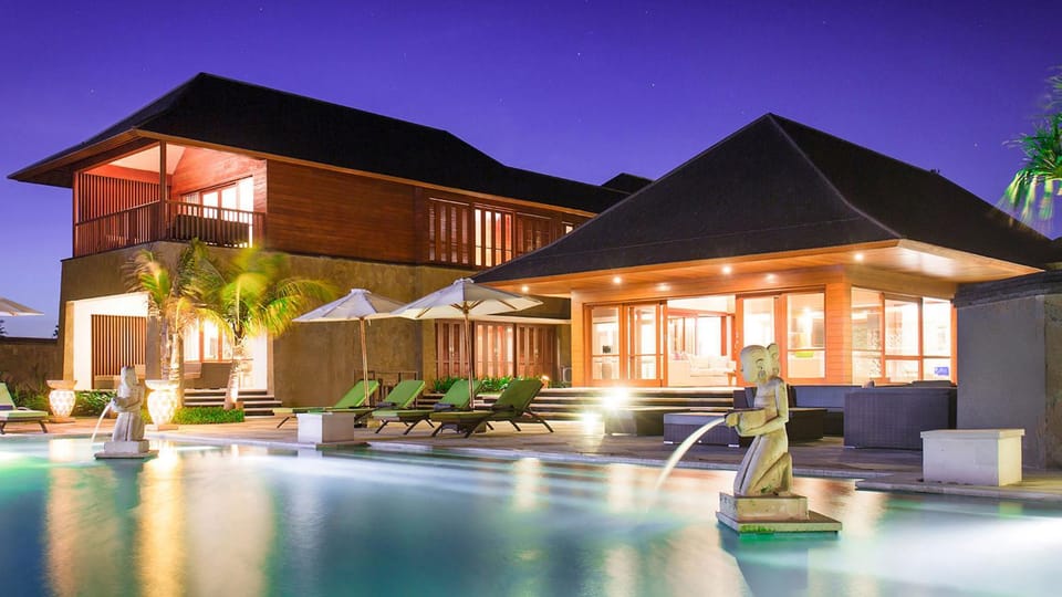 Property building, Swimming pool