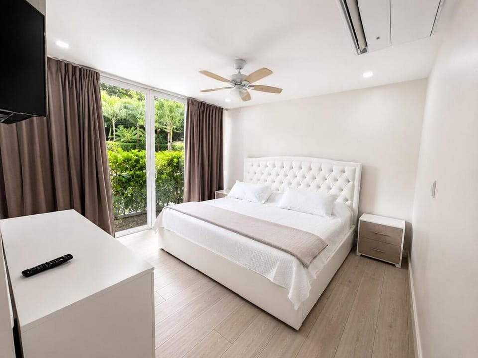 1 Condo in Herradura Near Los Sueños Near Jaco Apartment in Herradura