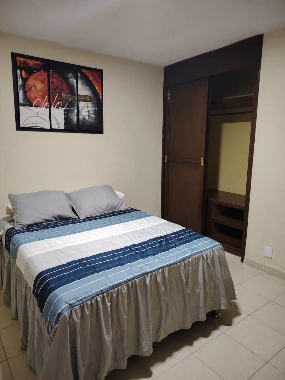 Hermosa y amplia casa a 5 minutos del centro 10 minutos de la zona industrial y 15 minutos de la feria House in San Luis Potosi