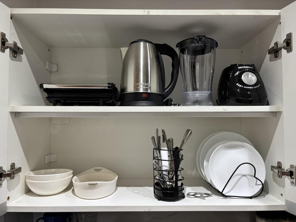 Coffee/tea facilities, Kitchen or kitchenette