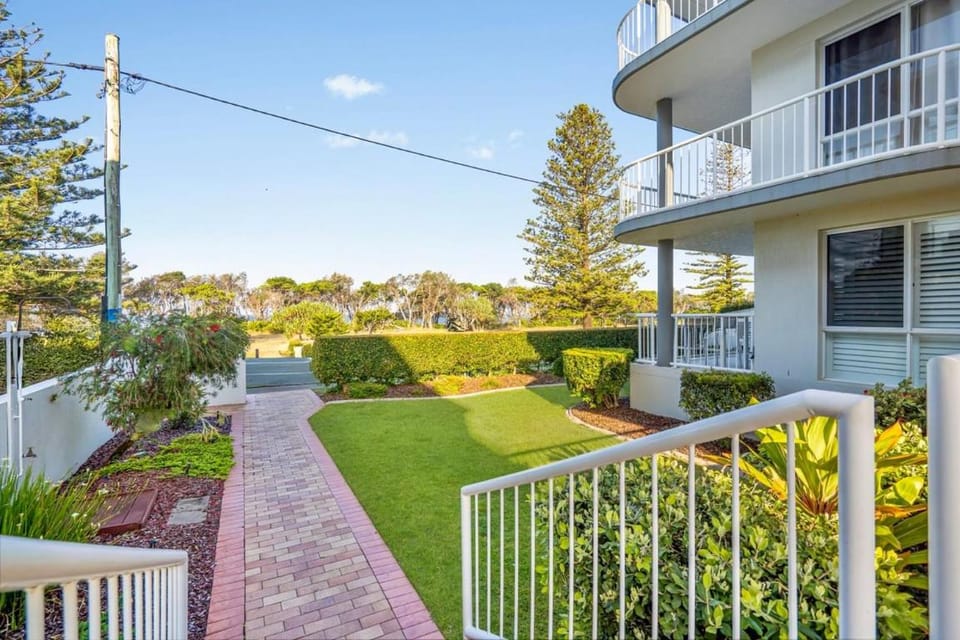 Peek-a-Blue Retreat Apartment in Kingscliff