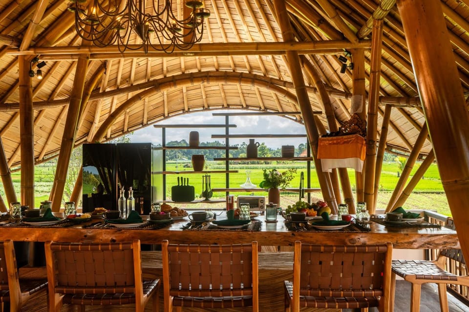 Restaurant/places to eat, Food and drinks