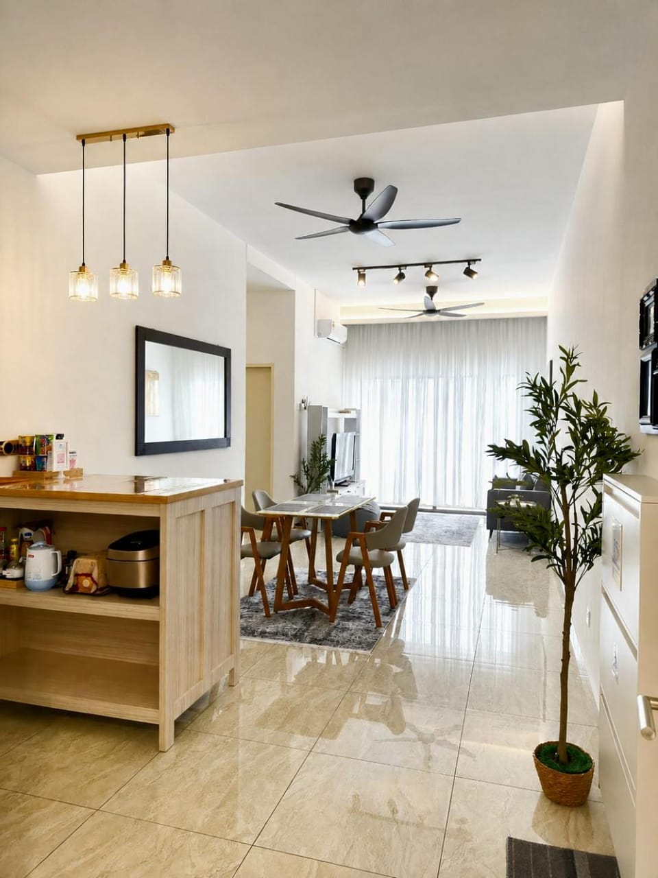 TV and multimedia, Living room, Dining area