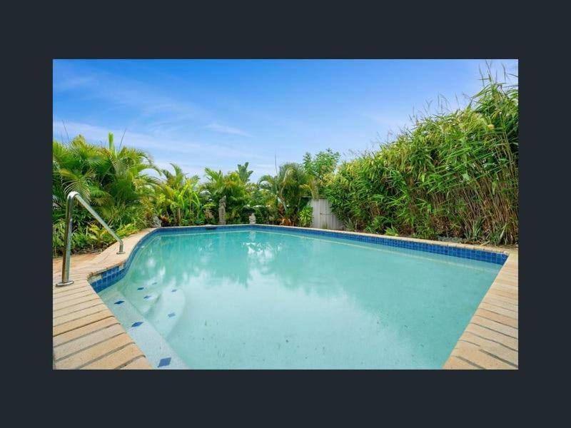 Entire spacious house with Pool 4BR 3BA House in Brisbane