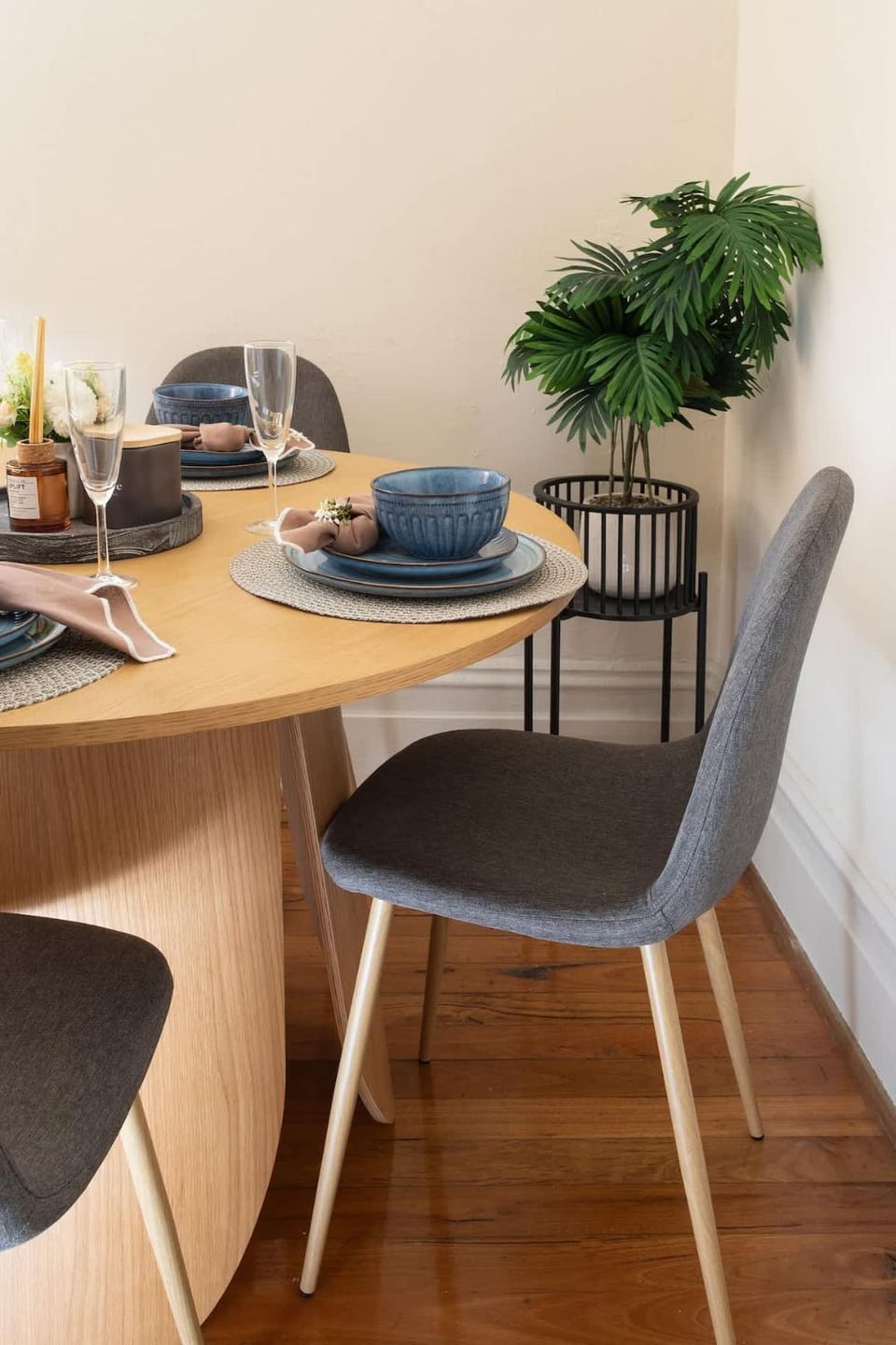 Historic Redfern Terrace 4 BR 2 Bath House in Sydney