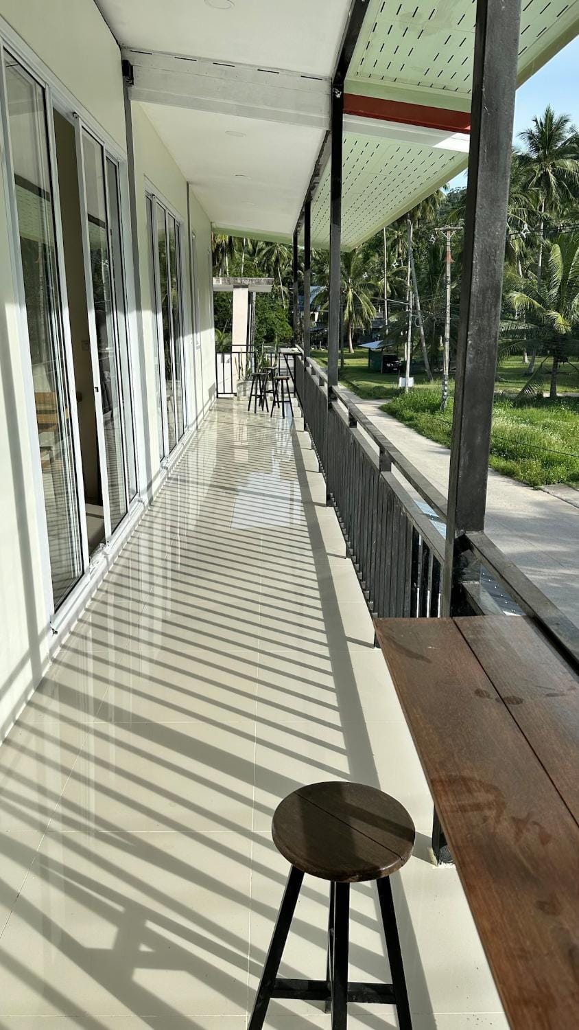 Modern Tropical Villa Up to 10 Guests Villa in Ko Pha-ngan Sub-district
