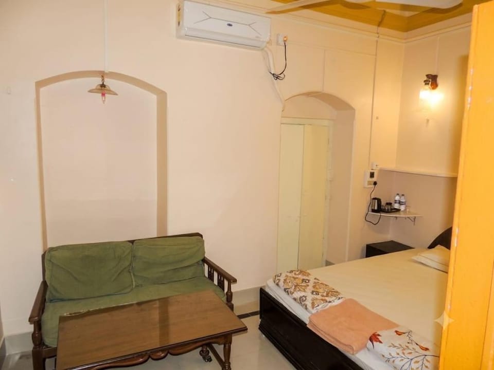 Borobari Vacation rental in Kolkata