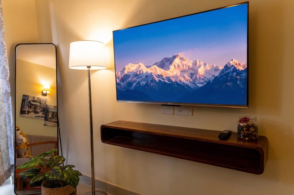 Communal lounge/ TV room, Evening entertainment