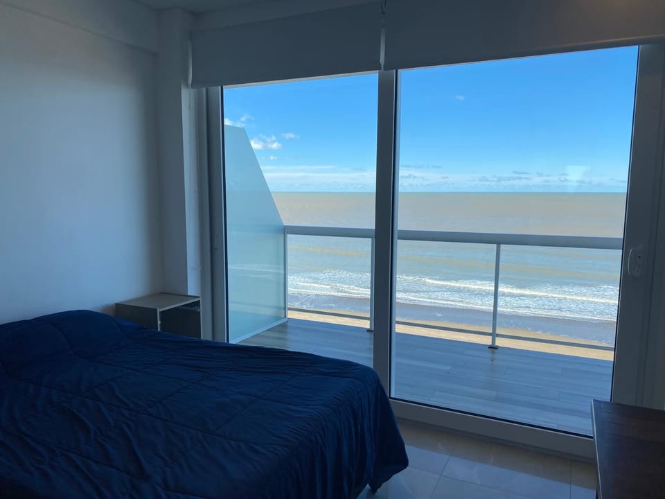 Departamento con vista al mar con cochera cubierta en San Bernardo Apartment in San Bernardo del Tuyú