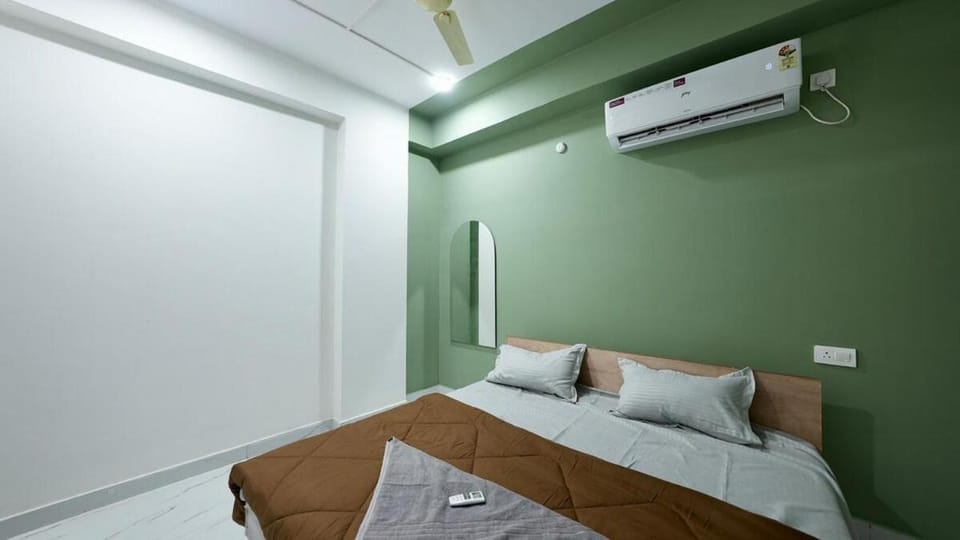 Olive & Ivory retreat 3bhk Khajaguda Apartment in Hyderabad