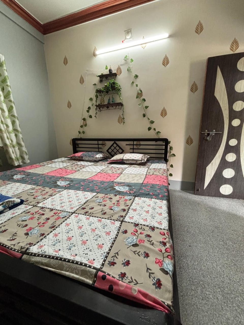 Hidden Hut Apartment in Kolkata