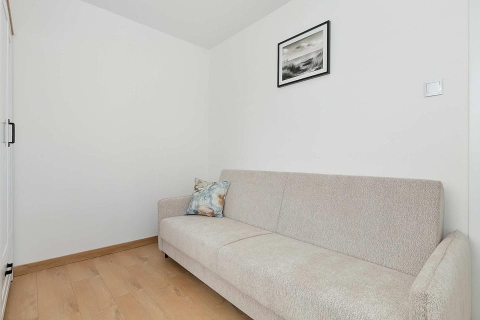 Seating area, Bedroom