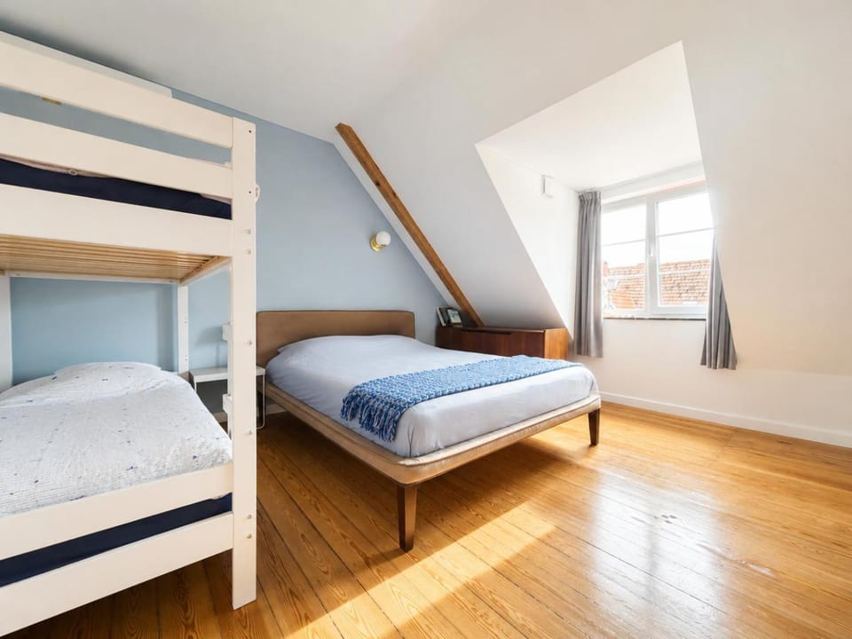 Bed, Bedroom, bunk bed