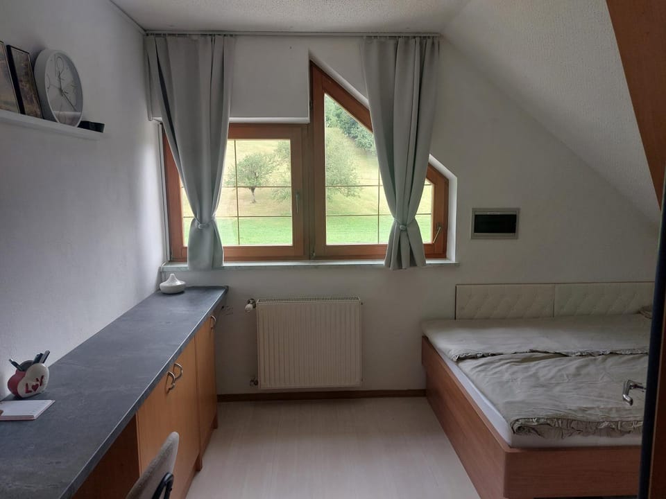 Bed, Bedroom