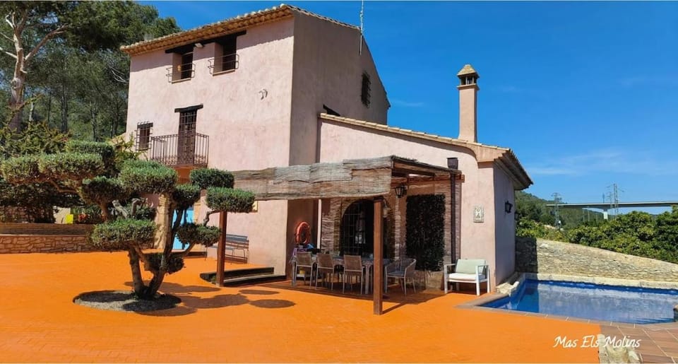 Mas els Molins - Rural farmhouse surrounded by nature in Roda de Berà Villa in Tarragonès