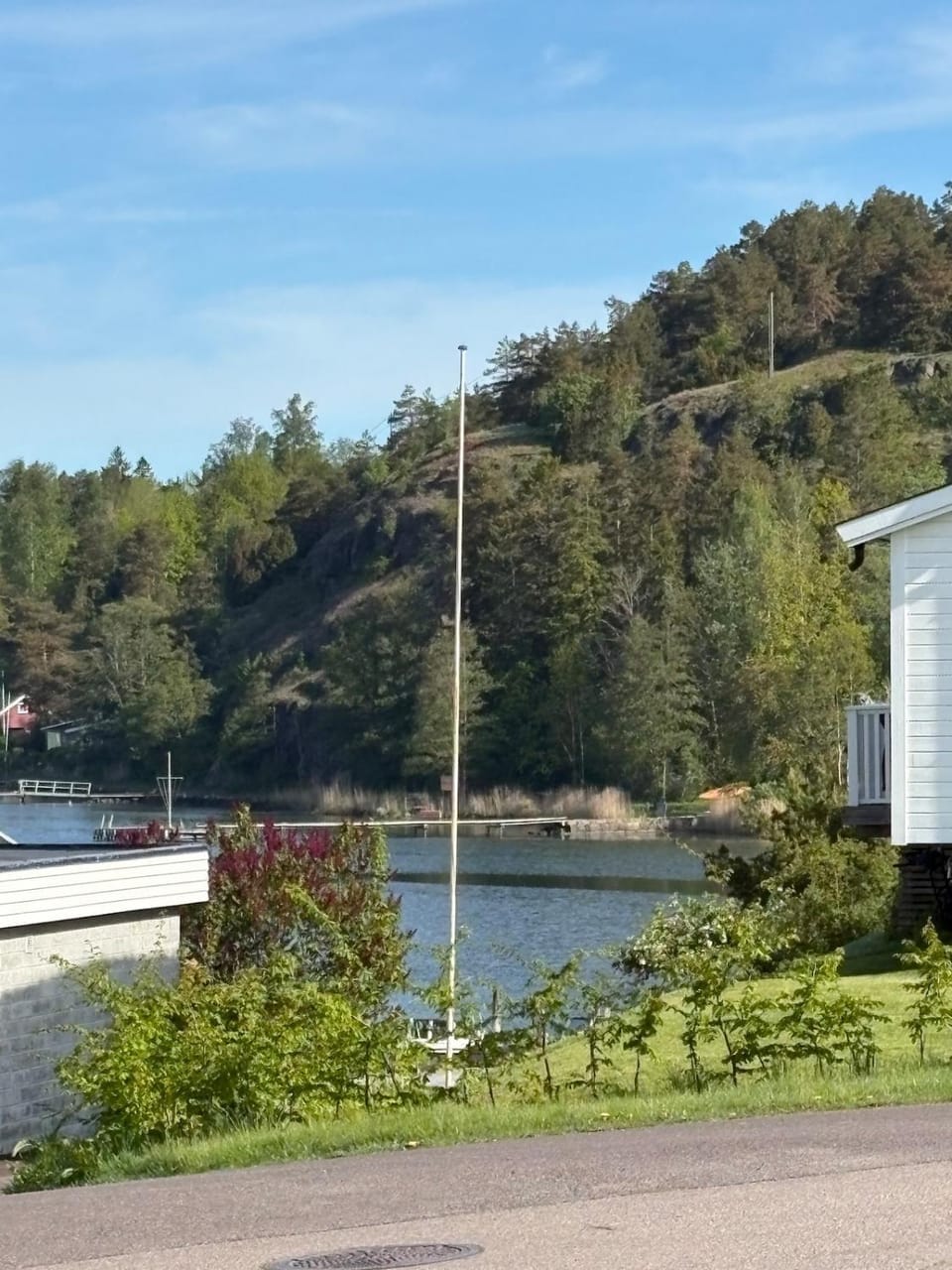 Small house on Nesbrygga near the sea House in Viken, Norway