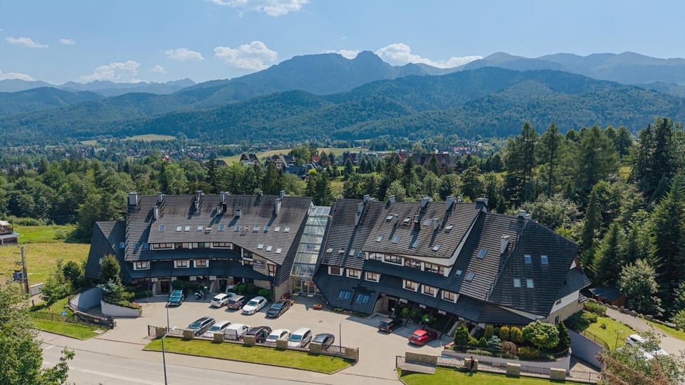 Property building, Mountain view