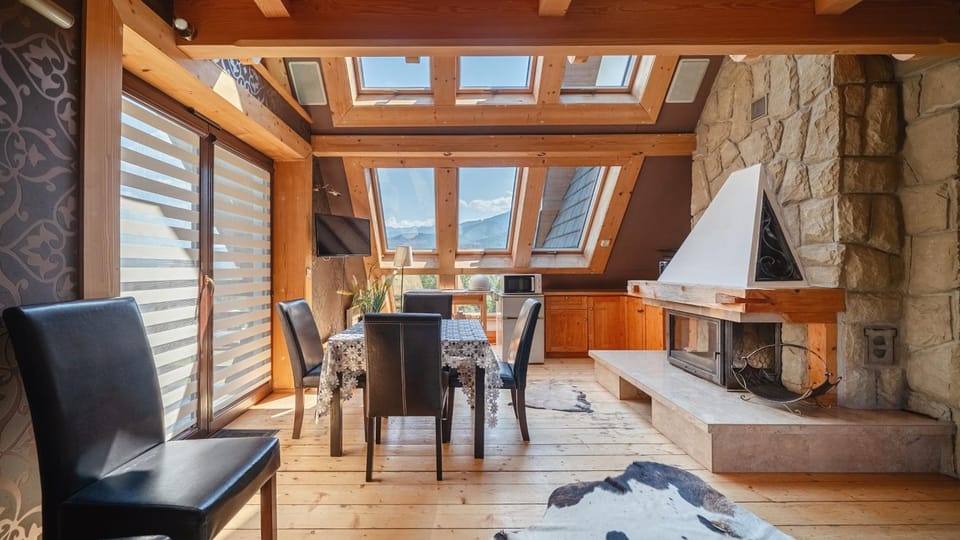 Living room, fireplace