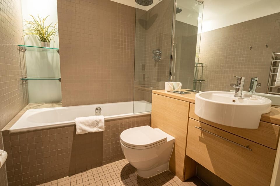 Stunning Lofts in Shoreditch Apartment in London Borough of Islington