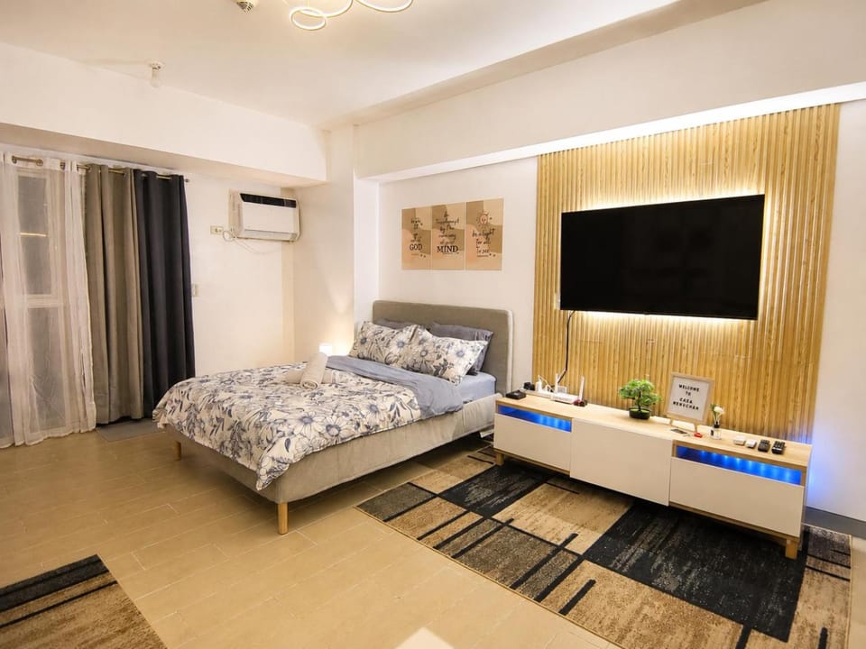 Casa Menuchah at Venice Luxury Residences with access to Venice Mall, near BGC & Airport Apartment hotel in Makati