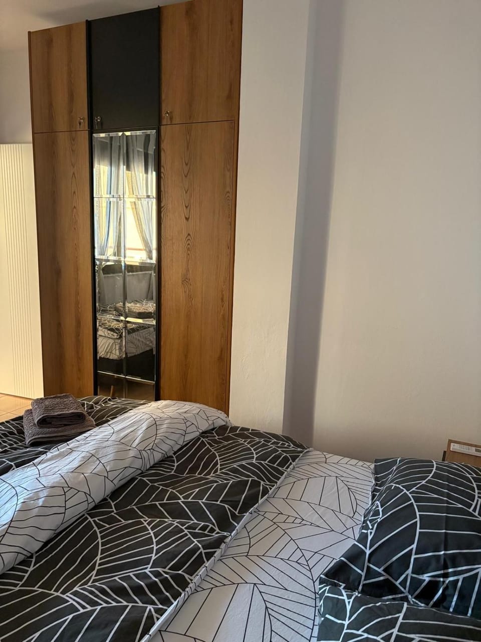 Bedroom, wardrobe