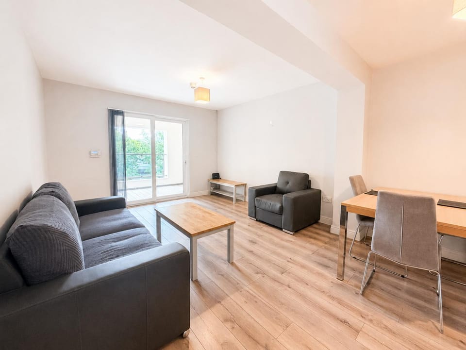 Leixlip Flat Close to Shops and Transport Apartment in County Dublin