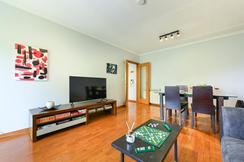 TV and multimedia, Living room, Dining area