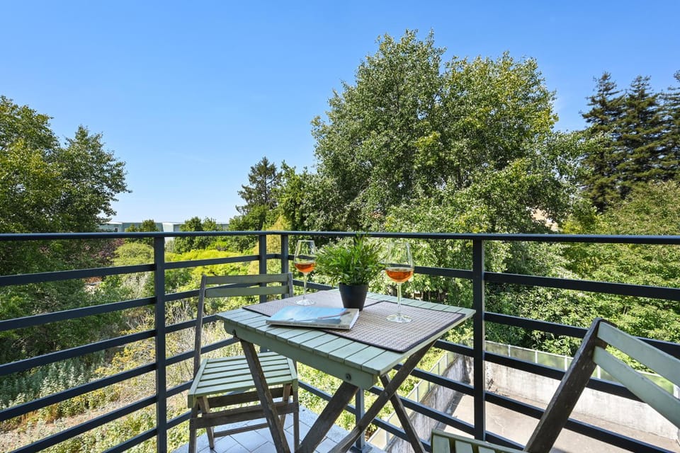 Balcony/Terrace, Garden view