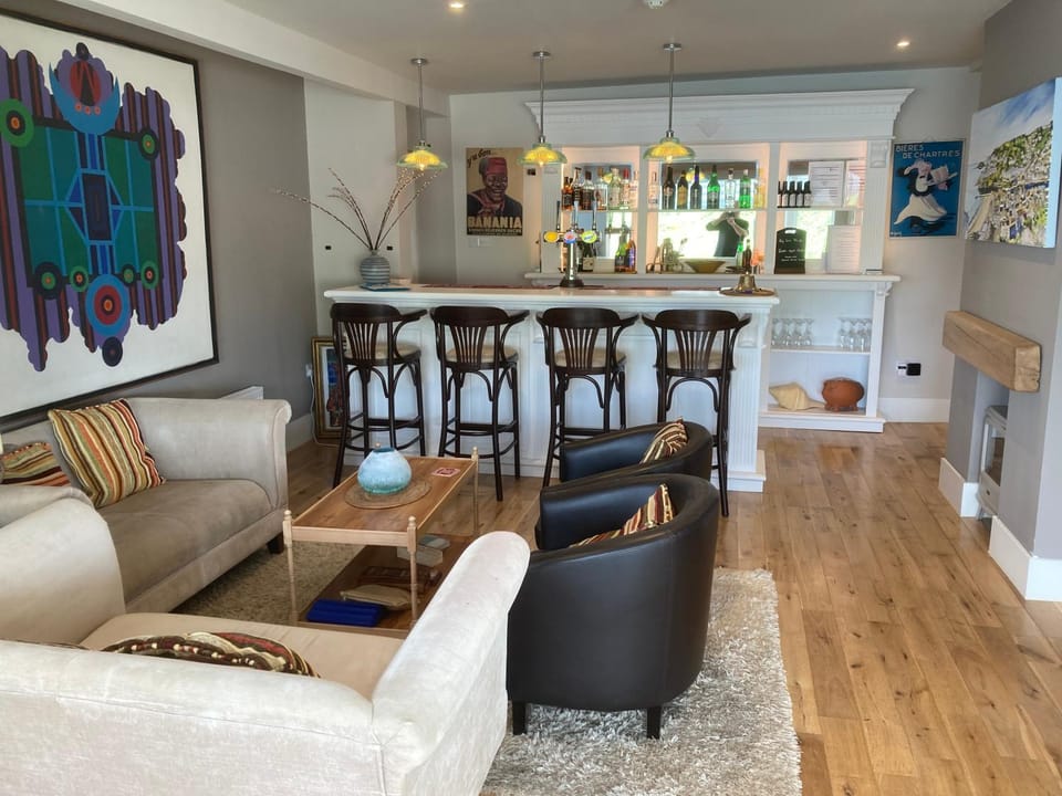 Lounge or bar
