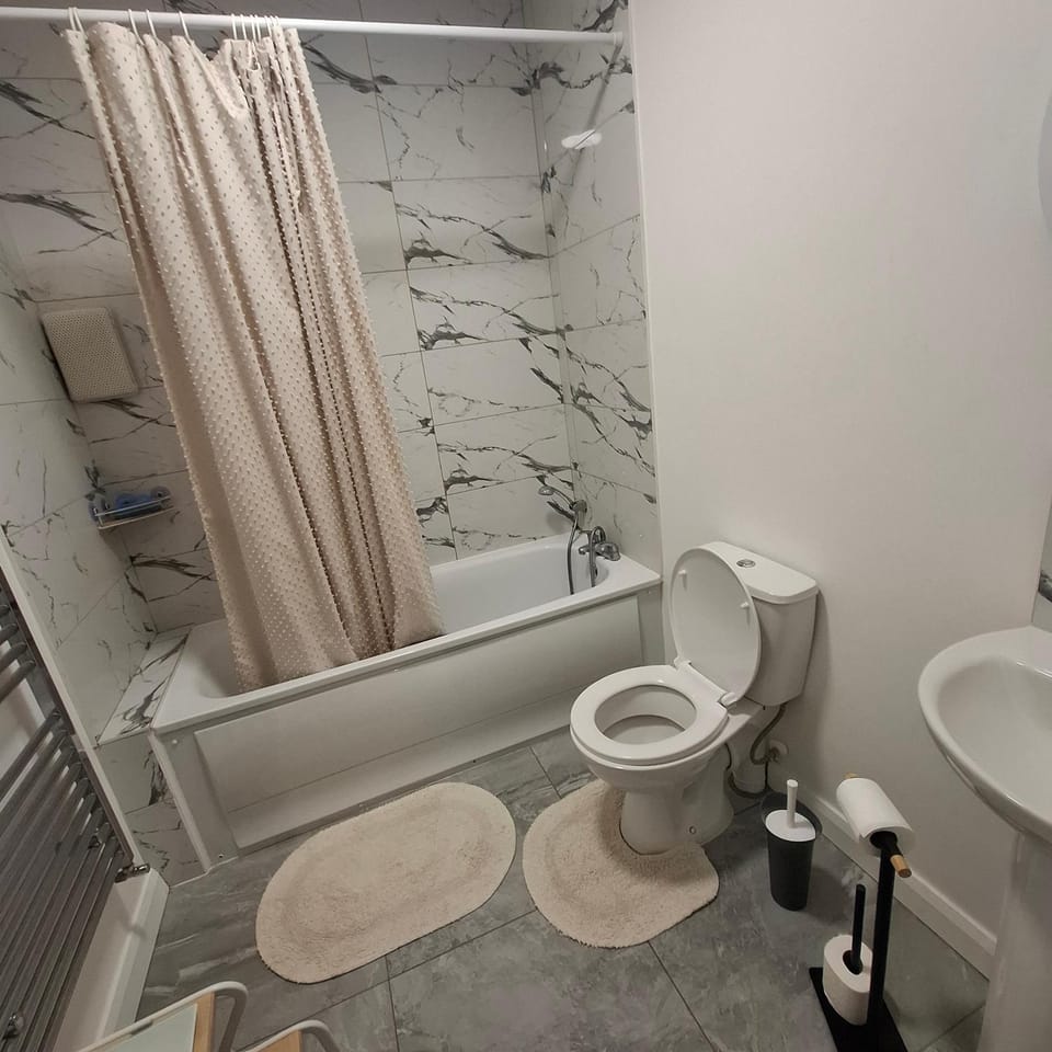Modern 2BDR Close to Dublin Airport and Coast Apartment in County Dublin