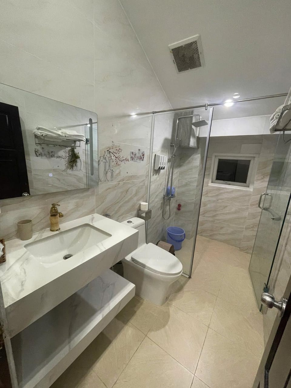 Ngôi Nhà Thân Thiện Apartment hotel in Dalat