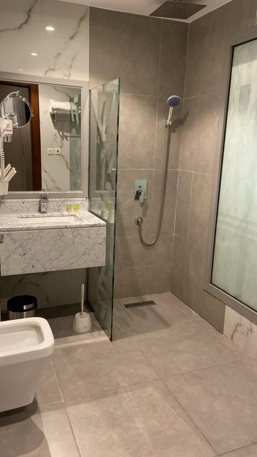 جلامور ان - Glamour INN Hotel in Medina