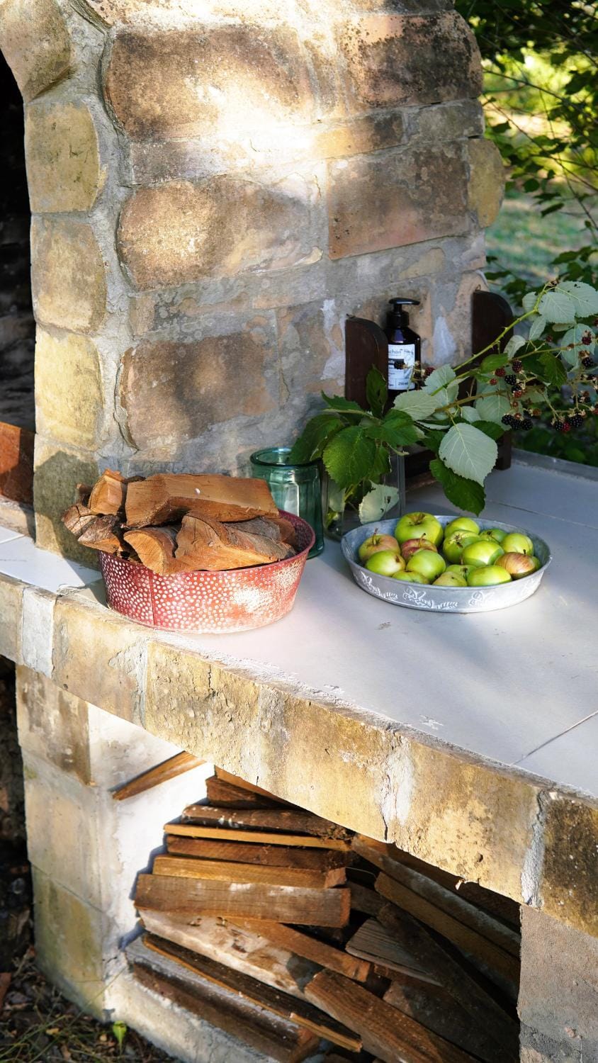 BBQ facilities, Food