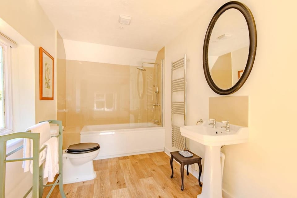 Bathroom, Bath