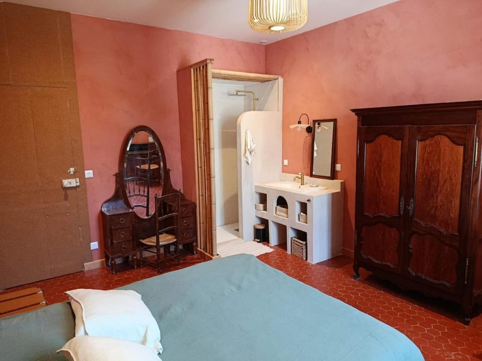 Mansion 180 m2 8 to 10 people and hot tub Villa in Provence-Alpes-Côte d'Azur
