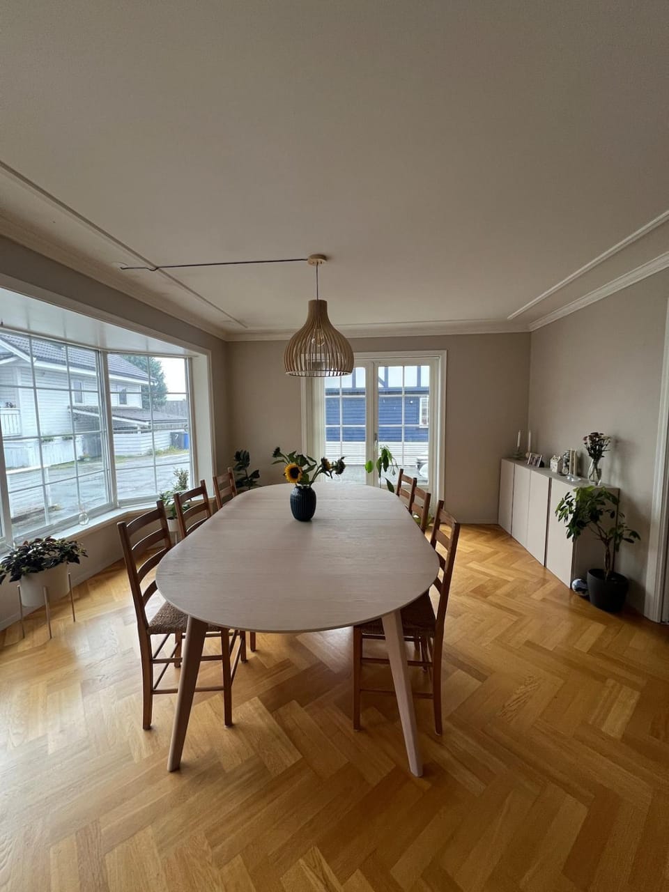 Large house with garage, bar, gym, summer living room House in Stavanger